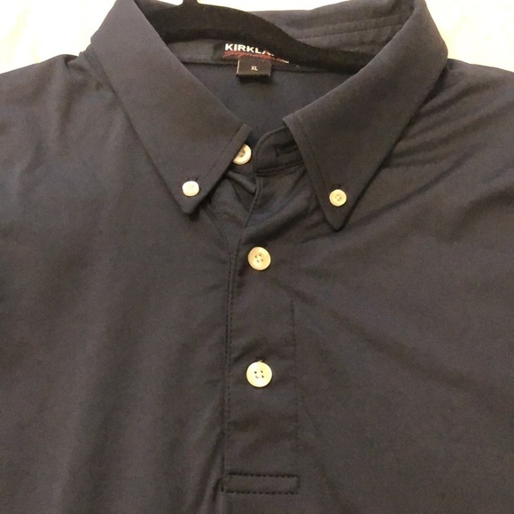 Kirkland Signature Performance Polo Size Extra Large - Picture 2 of 4